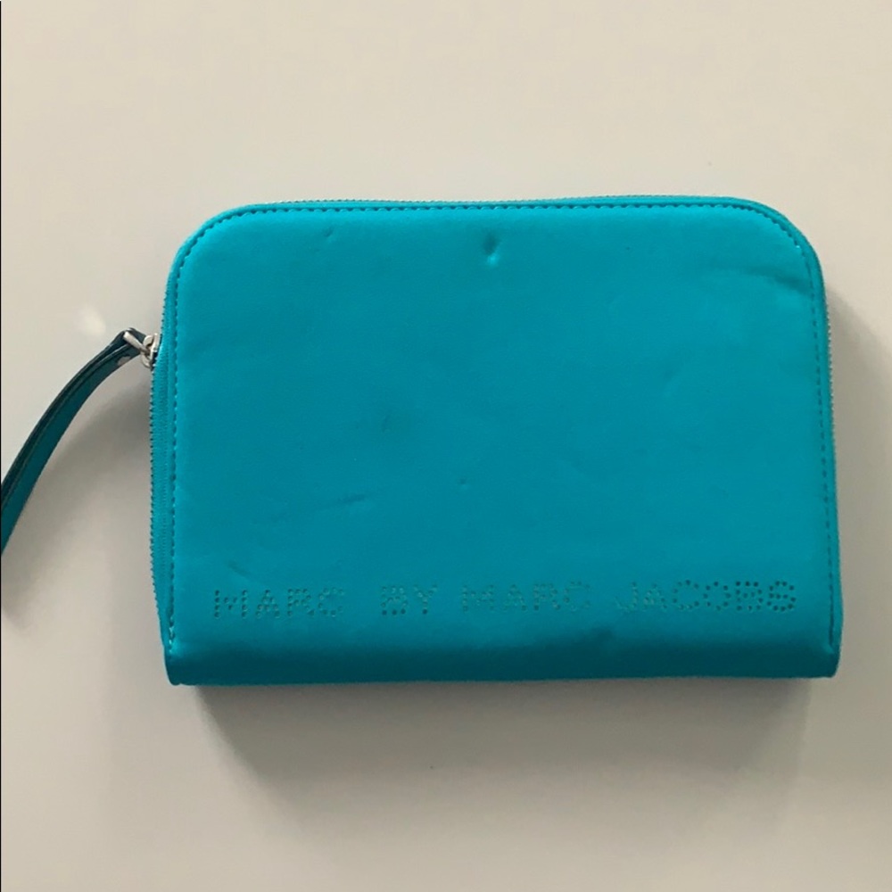 Marc Jacobs IPad mini case or just a large clutch